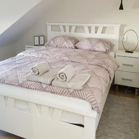 Lovely Apartments Free Street Parking Novi Sad Exterior foto