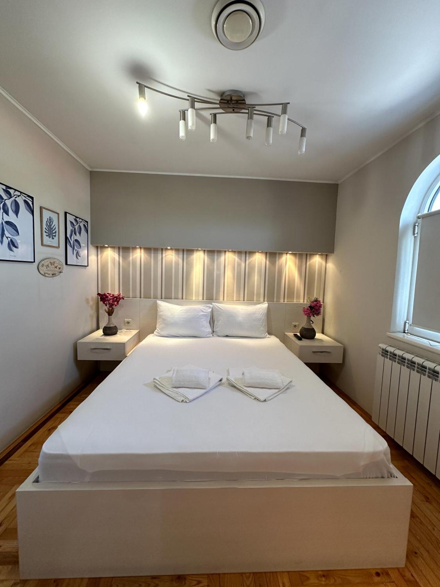 Lovely Apartments Free Street Parking Novi Sad Exterior foto