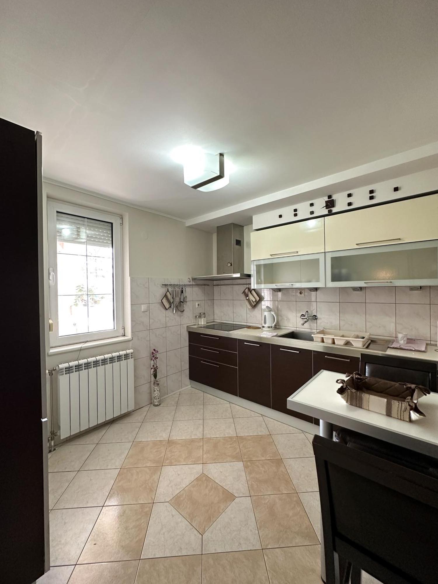 Lovely Apartments Free Street Parking Novi Sad Exterior foto